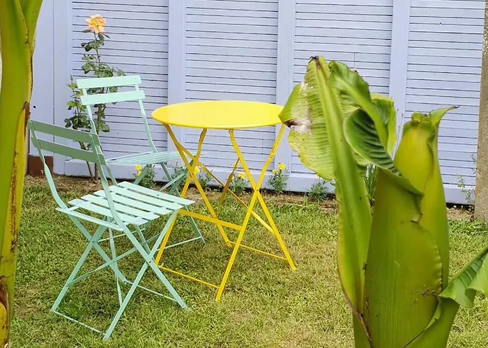 Près De L'eau, Avec Piscine Chauffée